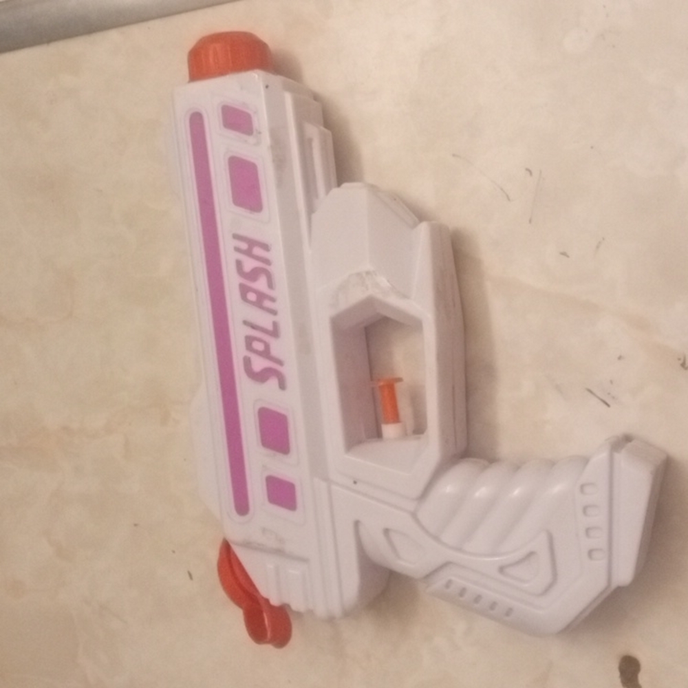 Splash water gun